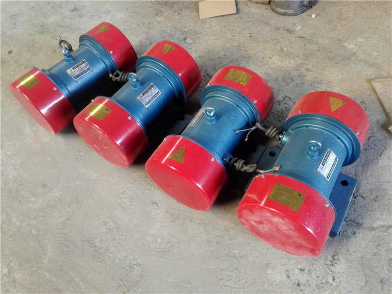 全銅線(xiàn)機(jī)芯振動(dòng)電機(jī)
